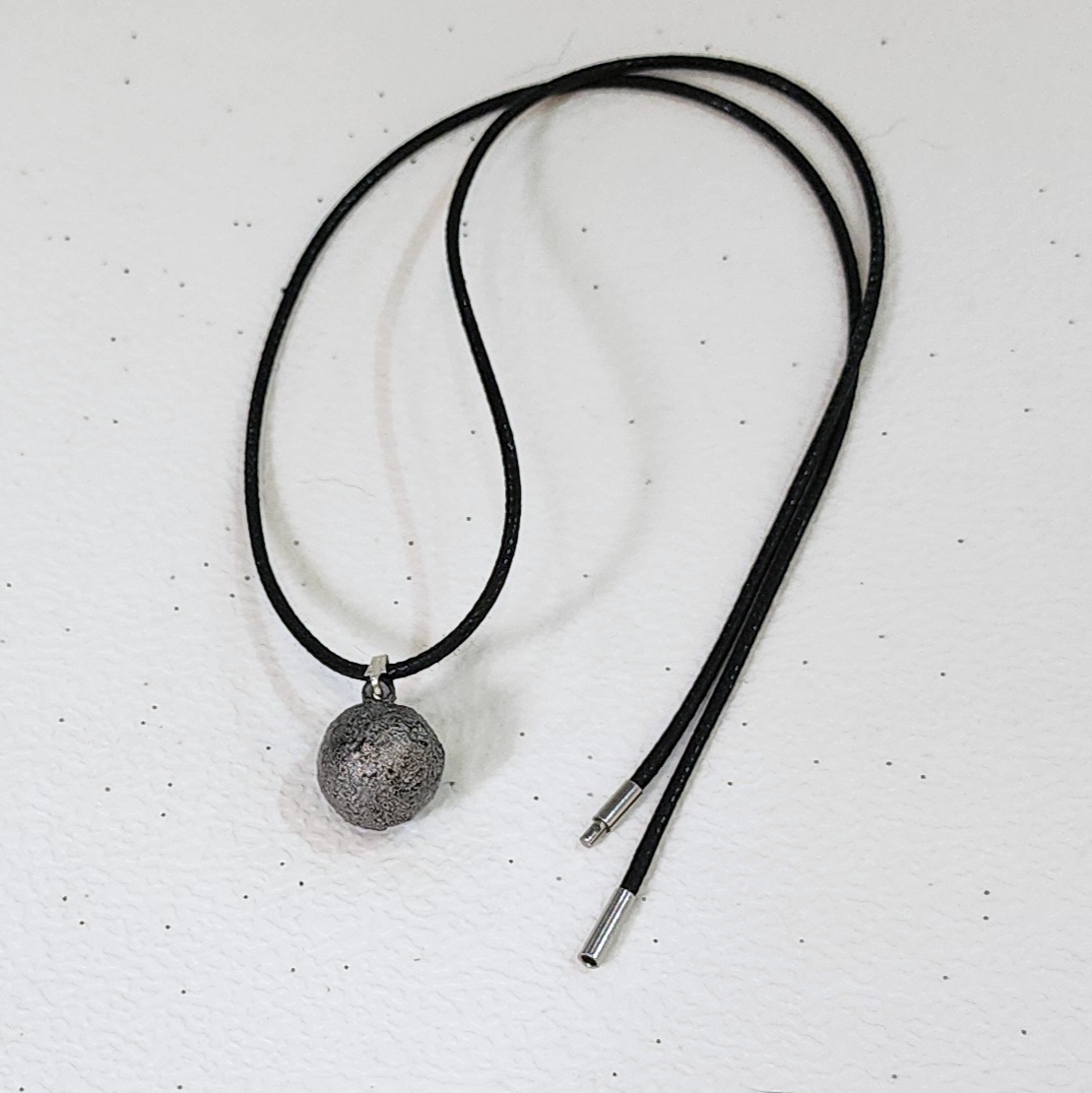 Collar Luna Real 3D - Imagen 3